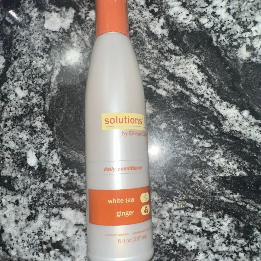 Solutions by Great Clips New Daily Leave in Conditioner White Tea & Ginger 8 oz